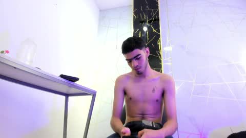 VALENTIN  online show from April 21, 2026, 3:13 am