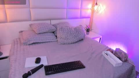 Valentina online show from February 9, 2026, 3:16 pm