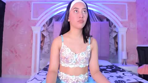 Snapshot of valentina_cortes72 chatting on March 7, 2025, 11:40 am Valentina online show from March 7, 2025, 11:40 am