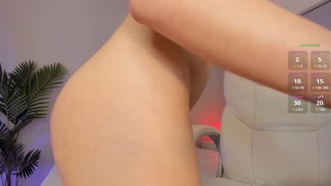 VALENTINA  online show from February 9, 2025, 1:00 am