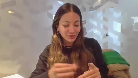 Snapshot of valentinaseleni24 chatting on May 20, 2026, 2:56 pm valentinaseleni24 online show from May 20, 2026, 2:56 pm