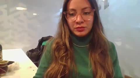 Snapshot of valentinaseleni24 chatting on May 21, 2026, 7:54 pm valentinaseleni24 online show from May 21, 2026, 7:54 pm