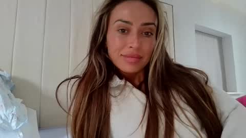 Snapshot of valentinazahra chatting on July 13, 2026, 9:12 am valentinazahra online show from July 13, 2026, 9:12 am
