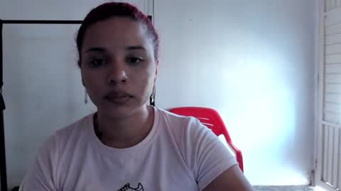 Danielle  Please help me to reach 300 thumbs up online show from January 25, 2025, 6:46 pm