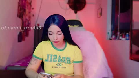 Danielle  Please help me to reach 300 thumbs up online show from September 27, 2025, 12:15 am