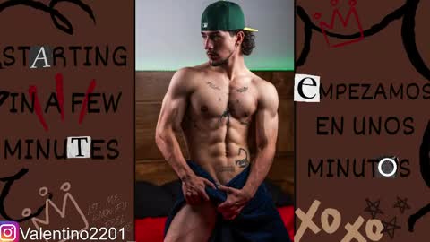 Snapshot of valentino_2201 chatting on April 18, 2026, 12:58 am Valentino - 15 OFF valentino2201 online show from April 18, 2026, 12:58 am