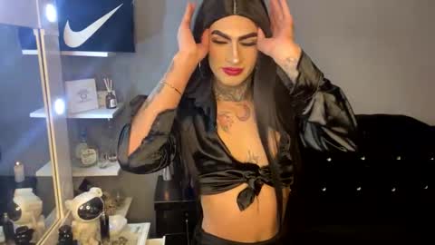 valentino_bs online show from February 3, 2026, 4:43 am