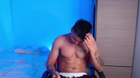 VALENTINO online show from October 10, 2025, 11:04 pm