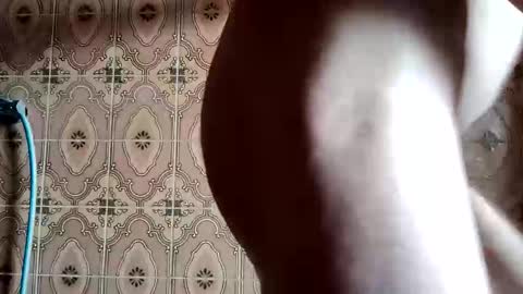 Snapshot of valentinosweet chatting on March 15, 2026, 9:48 am valentinosweet online show from March 15, 2026, 9:48 am