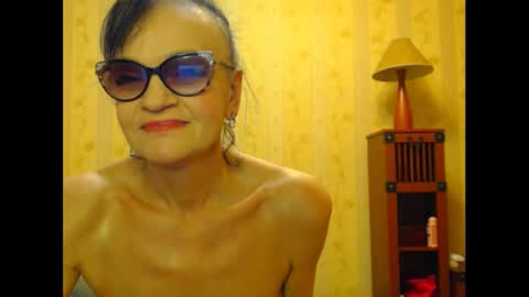 Snapshot of valenttijm3851 chatting on February 24, 2025, 9:43 am valentijm online show from February 24, 2025, 9:43 am