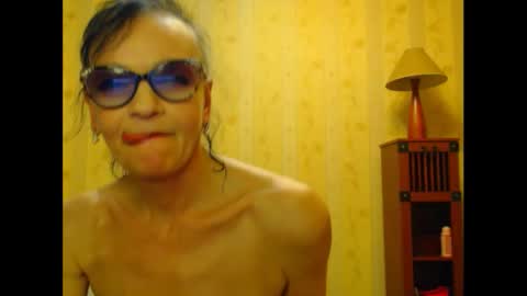 Snapshot of valenttijm3851 chatting on March 2, 2025, 6:30 pm valentijm online show from March 2, 2025, 6:30 pm