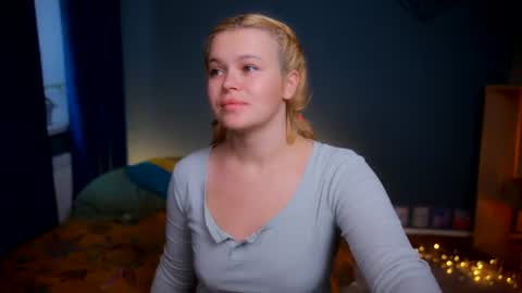 Snapshot of valeri______ chatting on July 17, 2026, 7:15 am valeri______ online show from July 17, 2026, 7:15 am
