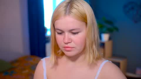 Snapshot of valeri______ chatting on August 1, 2026, 8:02 am valeri______ online show from August 1, 2026, 8:02 am