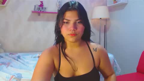 valeri_harpers4 online show from February 19, 2025, 4:44 am