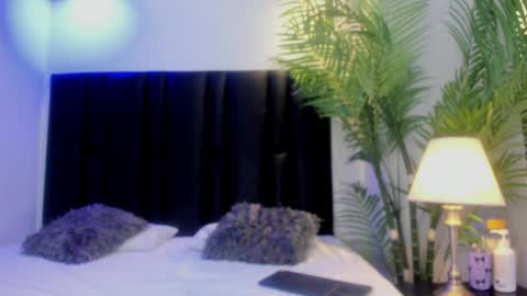 valeri_tafur online show from October 17, 2025, 11:02 am