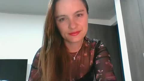 valeriafrannco online show from April 1, 2026, 5:08 am