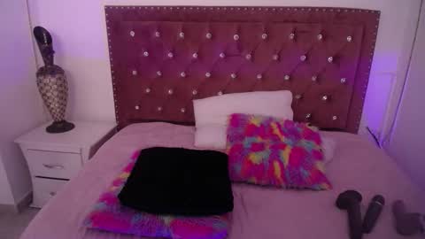 Snapshot of valeriamontex chatting on November 1, 2025, 9:33 am VALERIA online show from November 1, 2025, 9:33 am