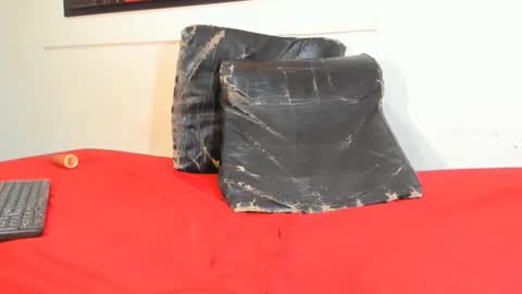 valeriapinkk online show from November 15, 2025, 2:57 pm