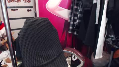 Snapshot of valeriaxkiss chatting on December 4, 2024, 10:02 am ValeriaXKiss online show from December 4, 2024, 10:02 am