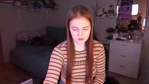 Snapshot of valerie_cutee chatting on February 4, 2026, 6:03 pm Lera online show from February 4, 2026, 6:03 pm