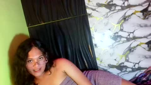 Snapshot of valerie_lure chatting on July 5, 2026, 4:30 am addy online show from July 5, 2026, 4:30 am