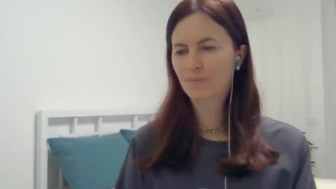 Snapshot of valerie_rose777 chatting on February 17, 2025, 7:42 pm valerie_rose777 online show from February 17, 2025, 7:42 pm