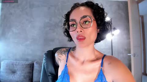  call me Val  online show from February 19, 2026, 3:19 pm