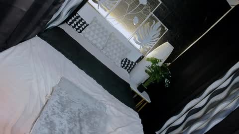 Valerie online show from December 8, 2024, 6:43 am