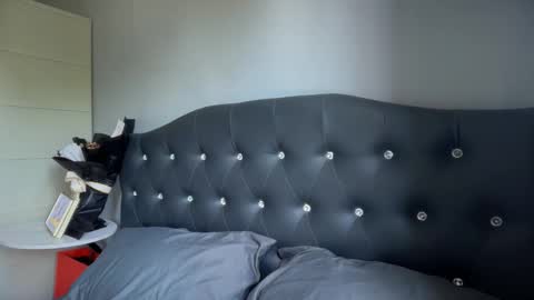 Valerie online show from February 17, 2026, 12:51 am