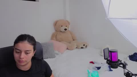 Juli C online show from January 14, 2026, 12:49 am