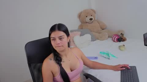 Juli C online show from February 14, 2026, 1:24 am