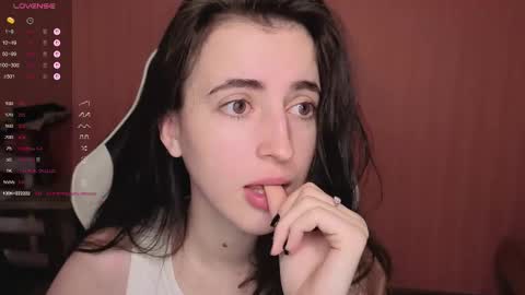 valeritiio online show from October 5, 2025, 3:49 am