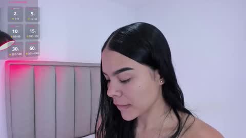 Cris  online show from September 22, 2025, 1:51 am