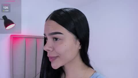 Cris  online show from September 28, 2025, 4:45 pm