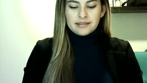 Snapshot of valery__rouse_ chatting on July 15, 2026, 2:06 am Valery online show from July 15, 2026, 2:06 am