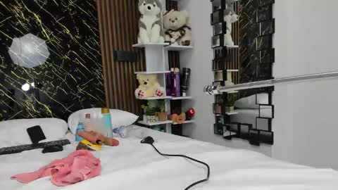  valery kiim2  online show from November 30, 2025, 11:14 am