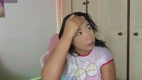 Snapshot of valery_lovex_ chatting on February 19, 2026, 9:05 am valery_lovex_ online show from February 19, 2026, 9:05 am