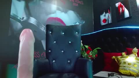 Snapshot of valery_meer_ chatting on December 14, 2024, 3:25 pm Valeria online show from December 14, 2024, 3:25 pm