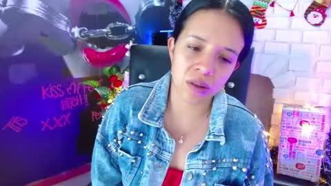 Snapshot of valery_meer_ chatting on December 21, 2024, 12:49 pm Valeria online show from December 21, 2024, 12:49 pm