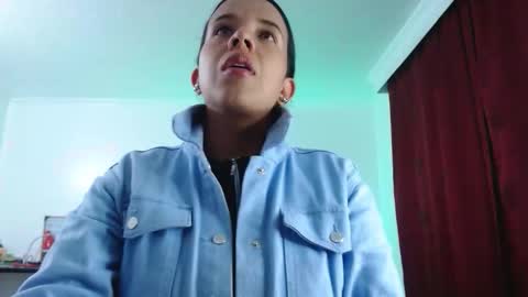 Snapshot of valery_meer_ chatting on October 21, 2025, 12:11 am Valeria online show from October 21, 2025, 12:11 am