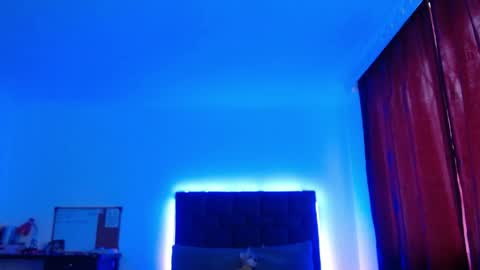 Valeria online show from April 6, 2026, 11:44 am