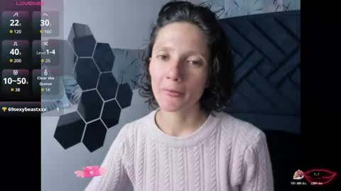 VALERY MORE online show from January 18, 2026, 11:36 am