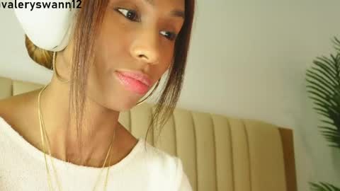 Snapshot of valery_swan1 chatting on April 13, 2026, 12:43 pm Valery swan1 online show from April 13, 2026, 12:43 pm