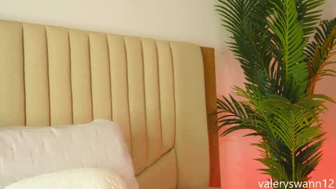 Snapshot of valery_swan1 chatting on April 16, 2026, 7:31 am Valery swan1 online show from April 16, 2026, 7:31 am