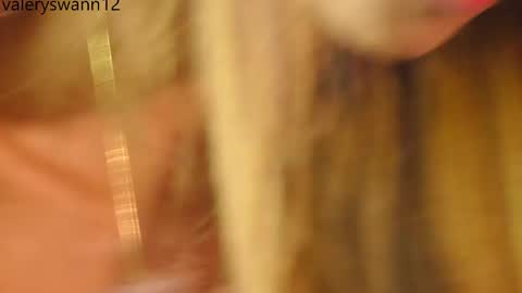 Snapshot of valery_swan1 chatting on May 4, 2026, 3:57 am Valery swan1 online show from May 4, 2026, 3:57 am
