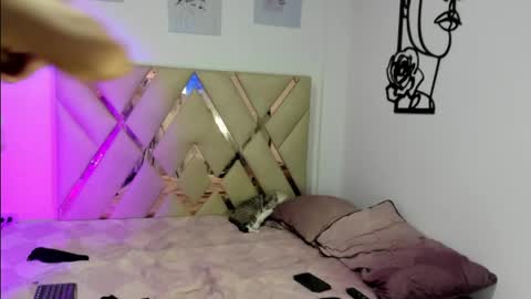 Snapshot of valery_sweet04 chatting on May 20, 2026, 10:05 pm valery_sweet04 online show from May 20, 2026, 10:05 pm