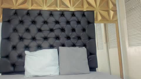 Snapshot of valery_villa_ chatting on January 7, 2025, 11:03 pm Valery online show from January 7, 2025, 11:03 pm