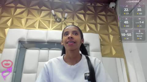 Snapshot of valery_villa_ chatting on March 15, 2026, 12:22 pm Valery online show from March 15, 2026, 12:22 pm