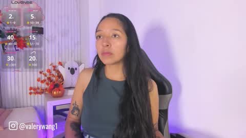 Val online show from October 22, 2025, 11:43 am