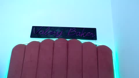 B V Naughty online show from December 3, 2024, 3:20 am